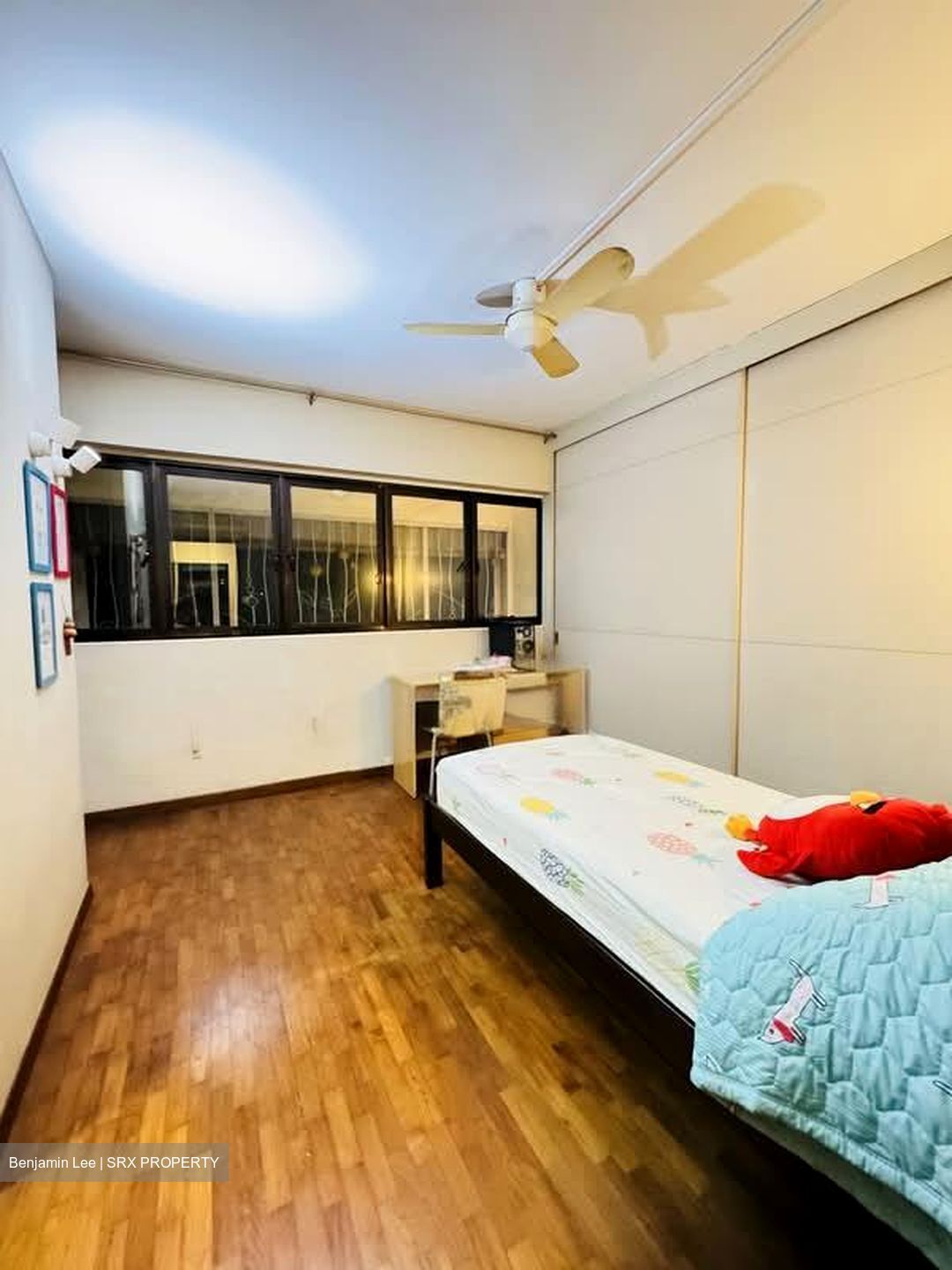 Blk 335 Jurong East Avenue 1 (Jurong East), HDB Executive #537235451